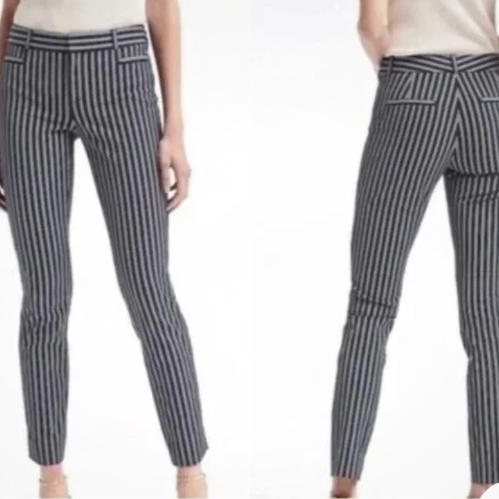 Banana Republic Blue and White Ankle Cropped Pants